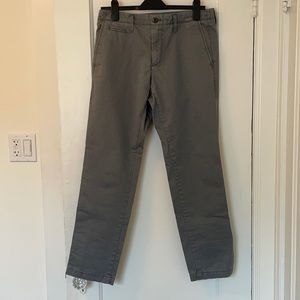 GAP Slim Fit Chino